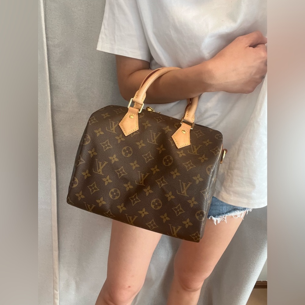 Good condition Louis Vuitton Speedy 25 bandouliere monogram